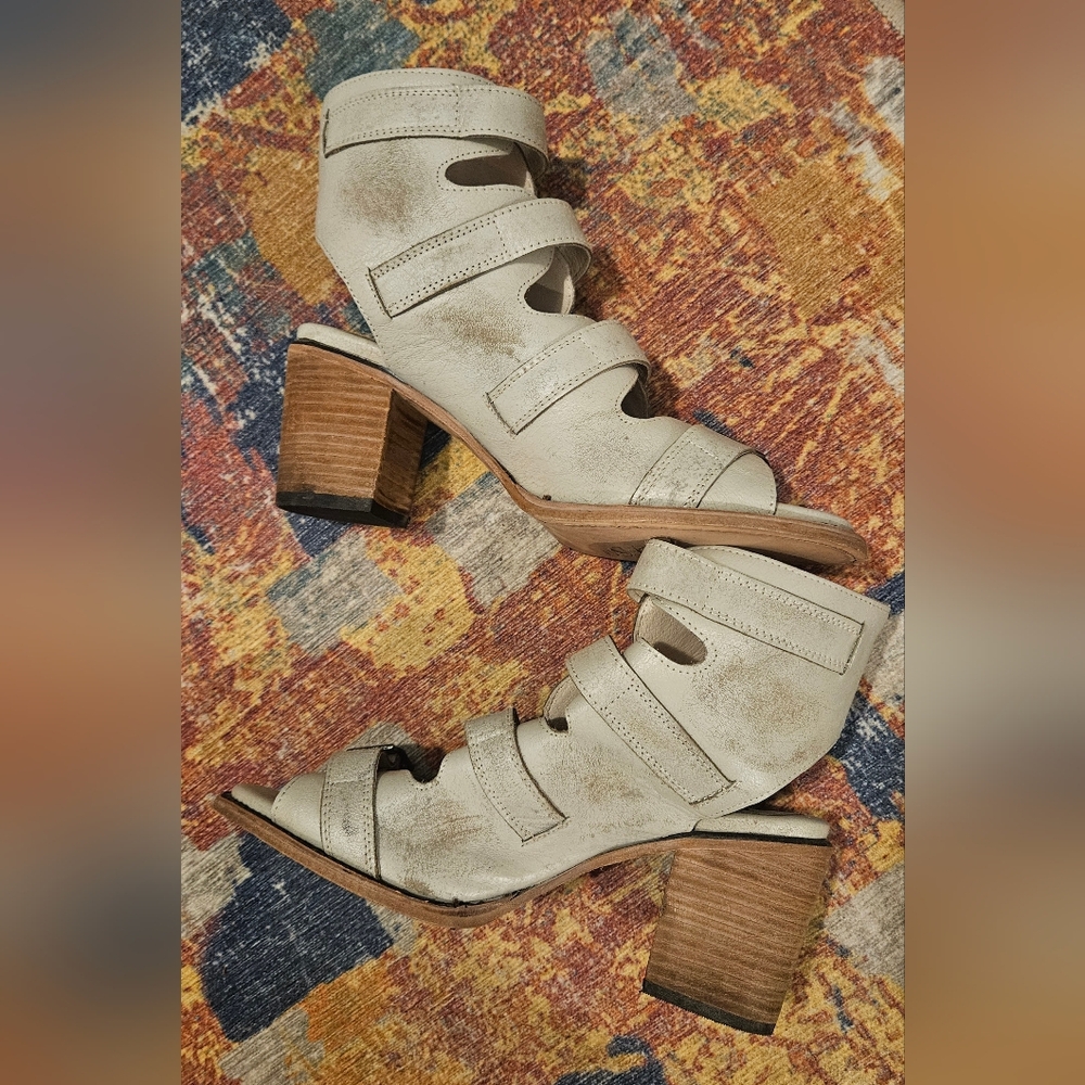Freebird by Steven Quail Bootie Sandal Open Toe Boho Distressed Size 12 - Picture 3 of 16